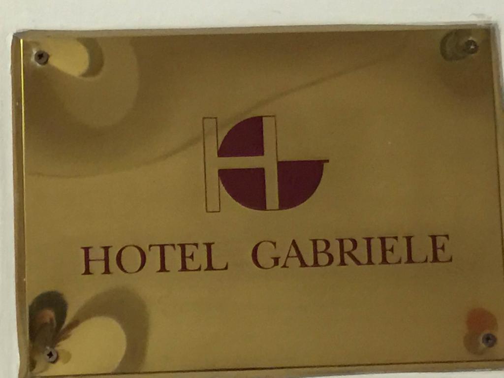 Hotel Gabriele โรม ภายนอก รูปภาพ